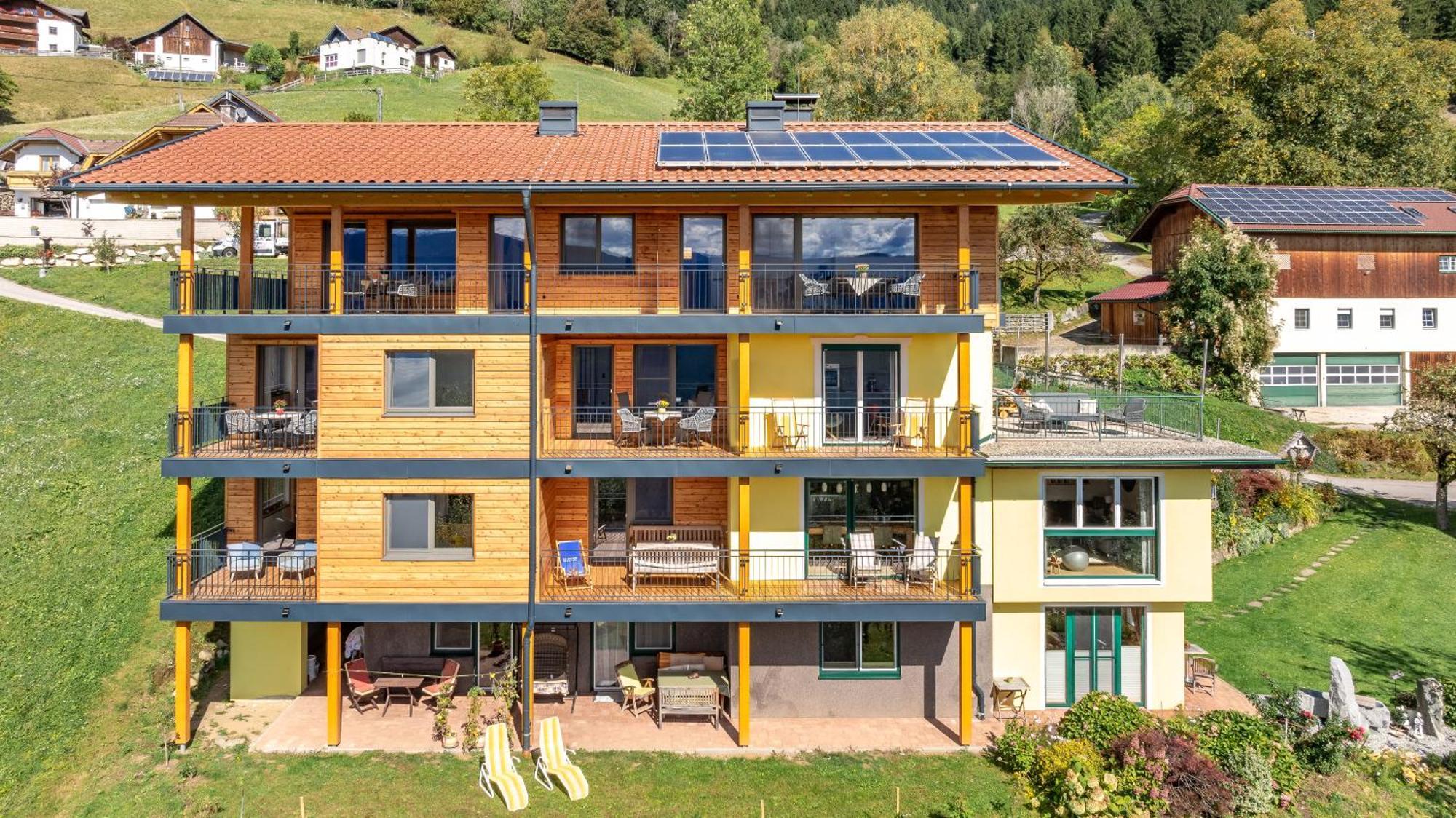 Bio- Und Vitalbauernhof Bacherhof Millstatt Exterior photo